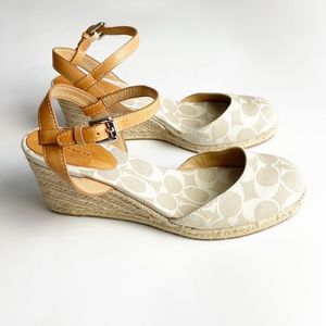 Coach Women's Valerie Parchment Signature C Sandal - Size 9.5